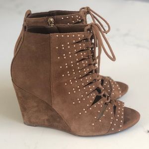 Sexy brown dress bootie/pump wedge